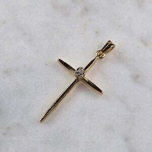 Womens Vintage Estate 14K Yellow Gold Religious Diamond Cross Pendant 0.9g E6572
